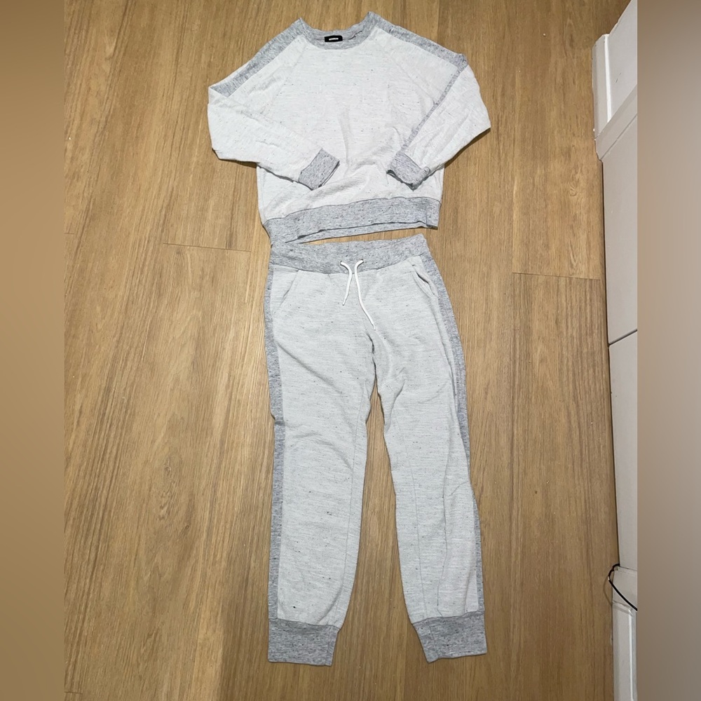 Monrow gray sweatshirt and sweatpants size small